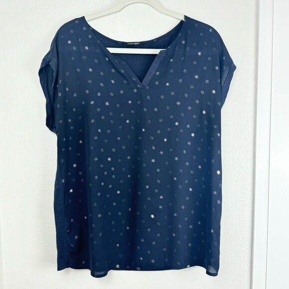Papermoon Tops - Stitchfix Papermoon Lightweight V-Neck blouse shirt Blue with gold dots size